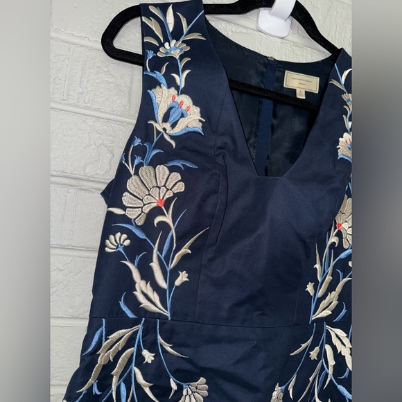 MOULINETTE SOEURS Anthropologie Bellflower Blue Embroidered dress Sz 8 ✨ - Picture 4 of 13